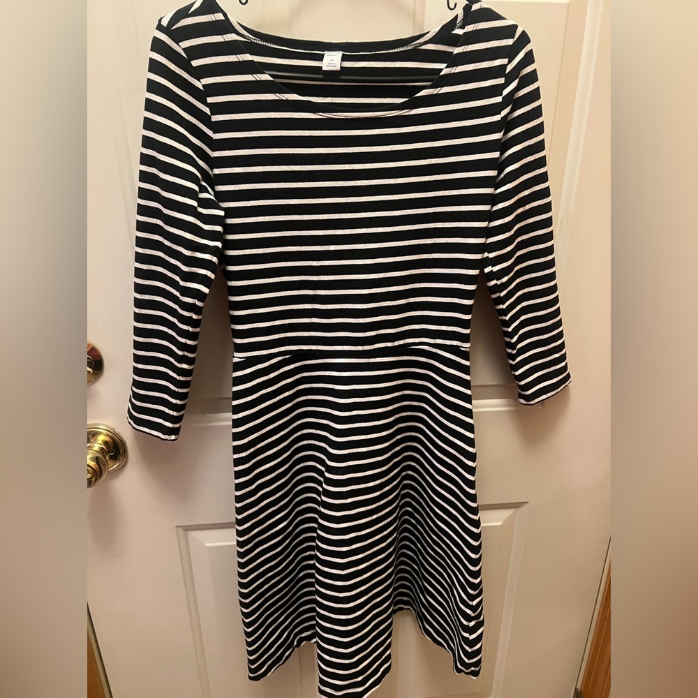 Old Navy Black and White Striped Long Sleeve Dress